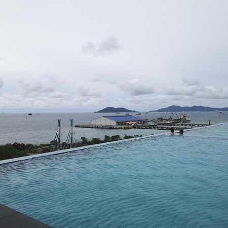 Jesselton Quay With City View Near Suria Sabah Mall & Jesselton Point Kota Kinabalu Bagian luar foto