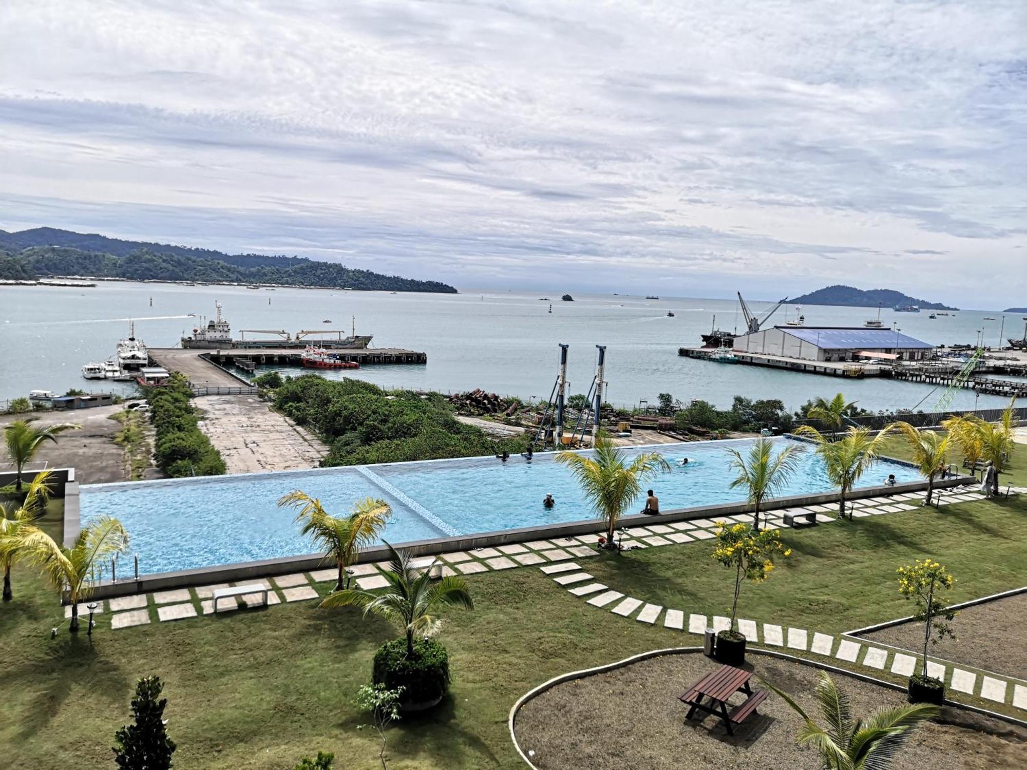 Jesselton Quay With City View Near Suria Sabah Mall & Jesselton Point Kota Kinabalu Bagian luar foto